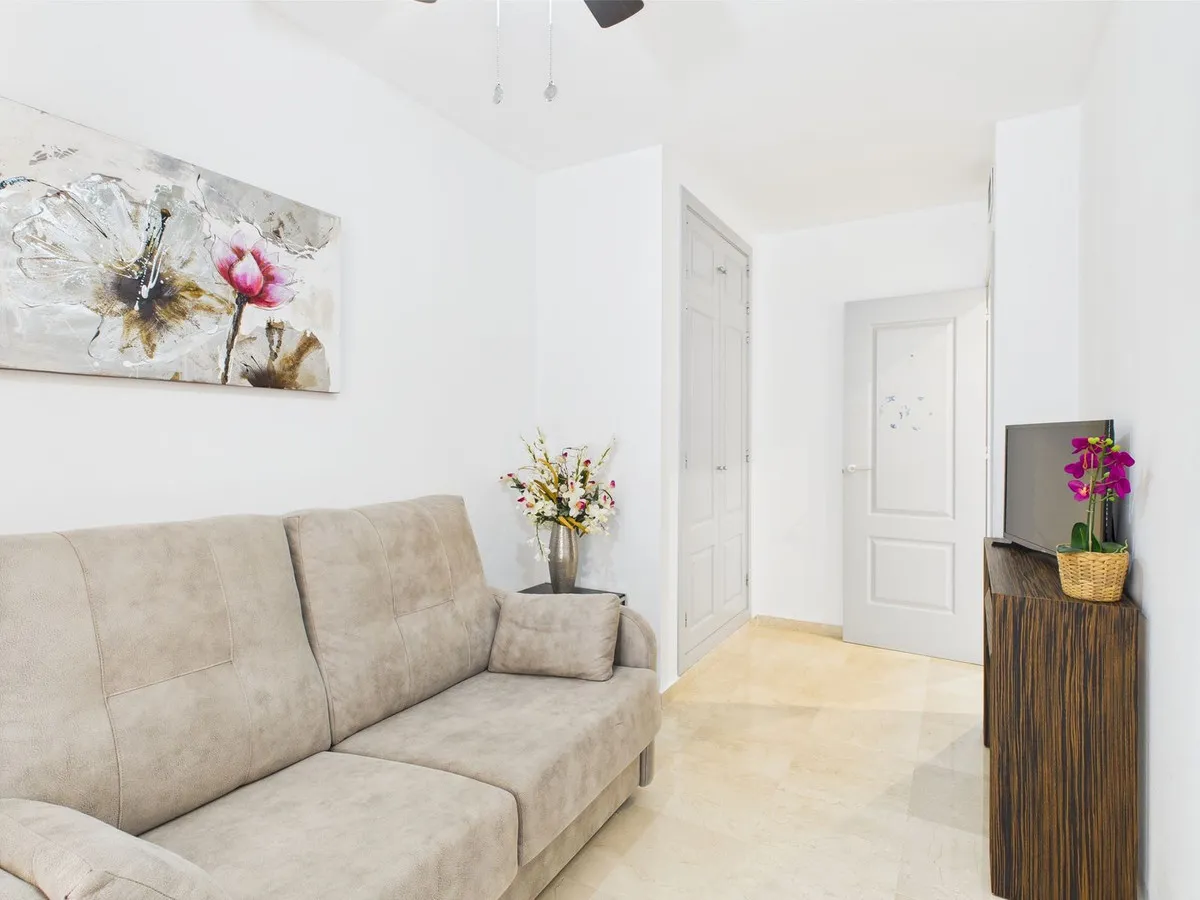 dd06b7e5-b07f-4e53-8a78-7cf3ac432261