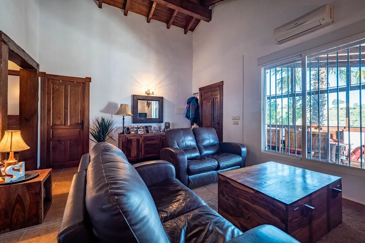 f02139d5-dc99-4eaf-8a72-f4a86bf05e34