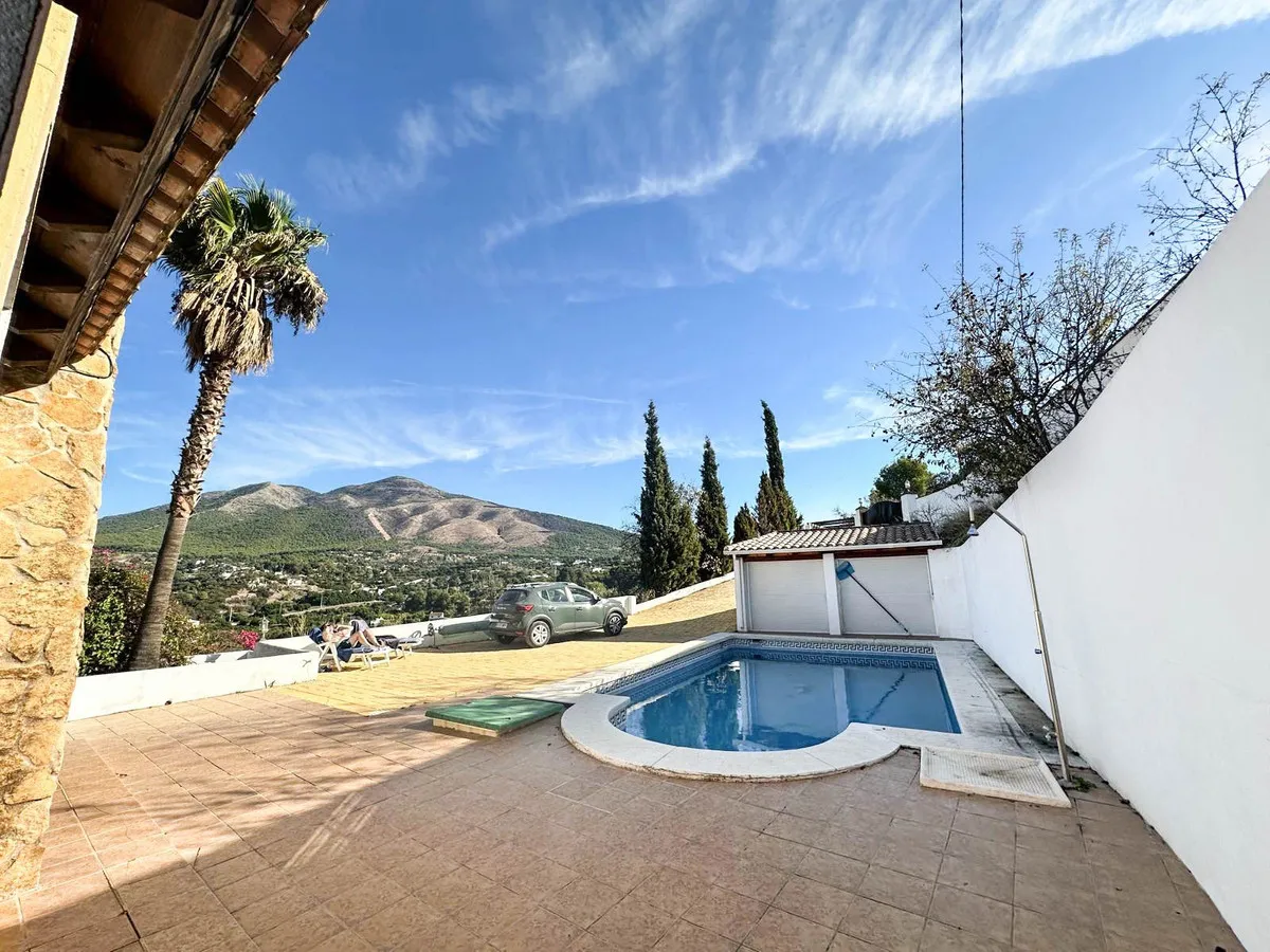 f8a0e44e-f6aa-4301-ac8a-a734f818eaa6