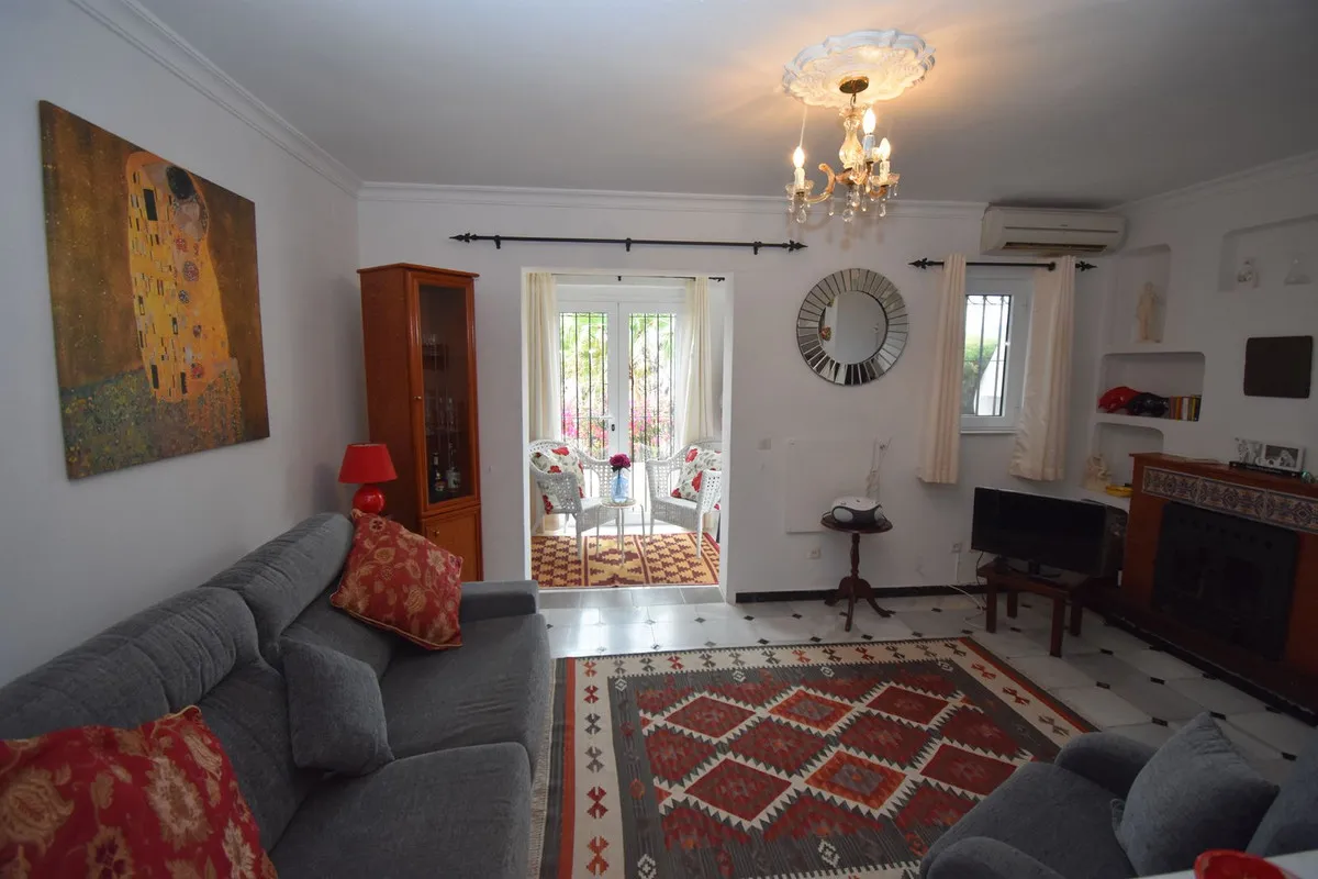 915acc45-8d84-4d93-ab21-580f2a9378ca