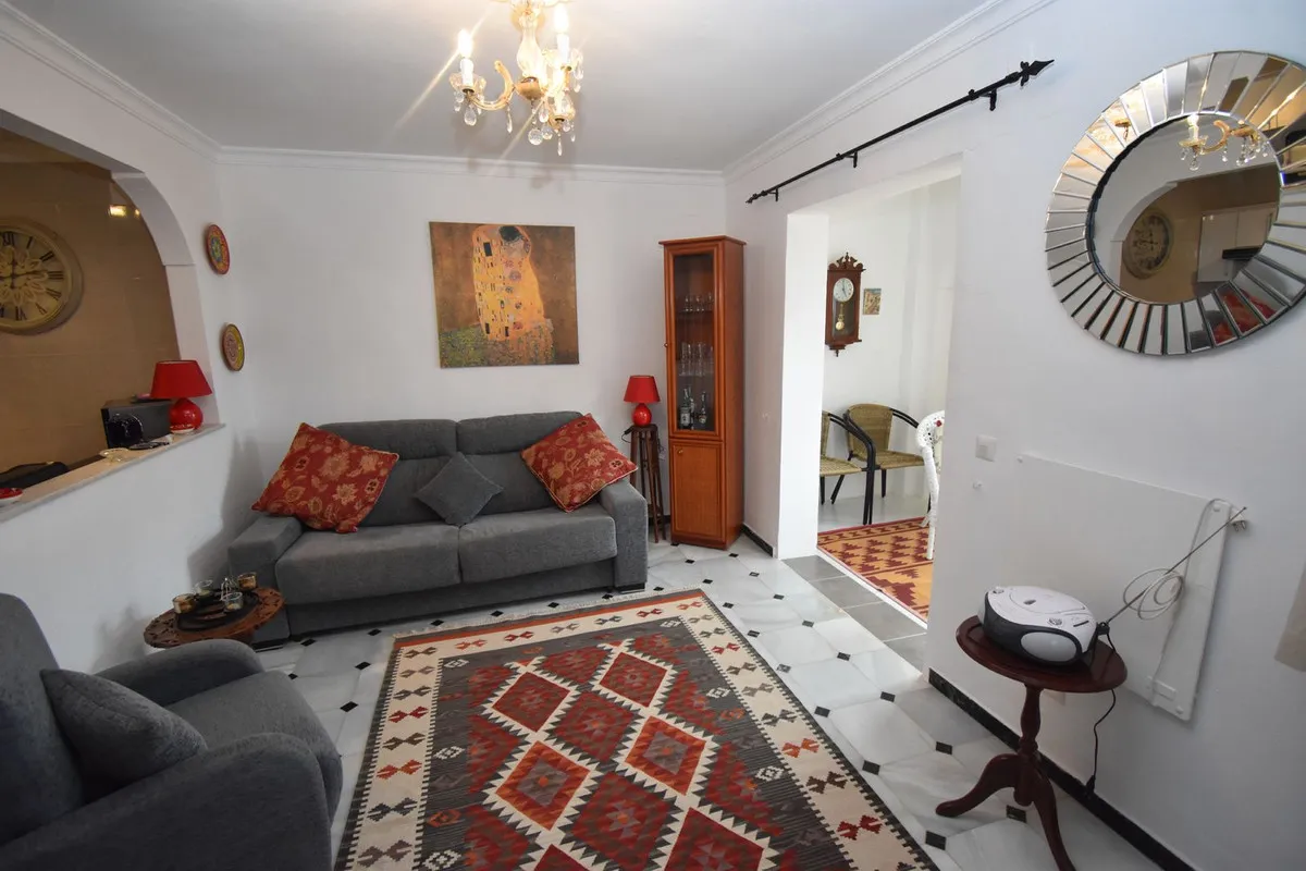 ddbc9e67-f1a9-460b-a812-7651de237228