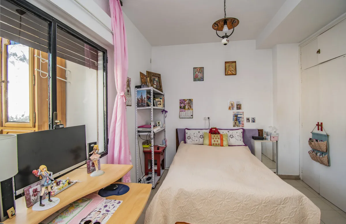 29dace8c-a1b8-40de-8d6b-cedf7f9ef778