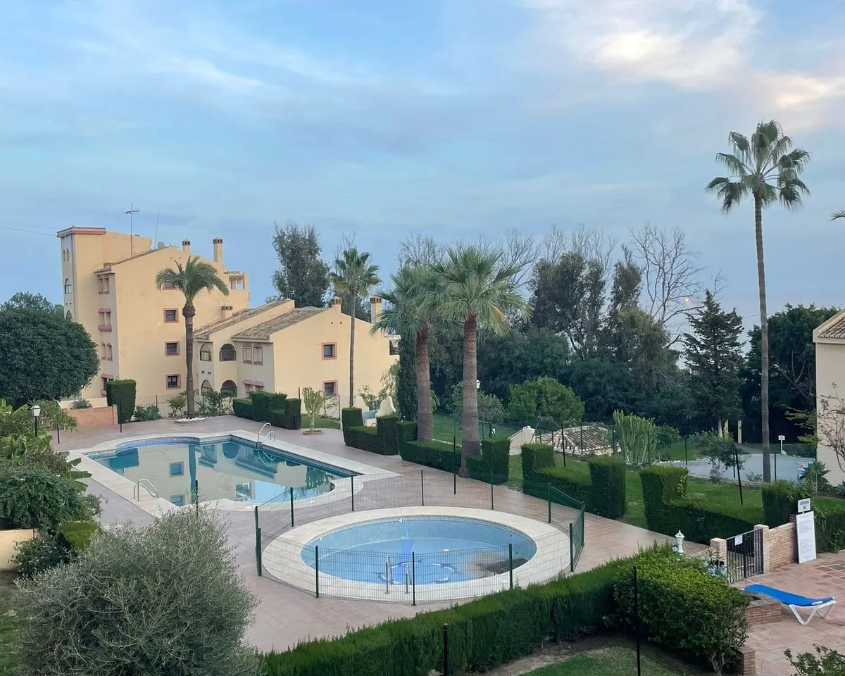 6725e276-c272-4103-8543-4368161e8b4d