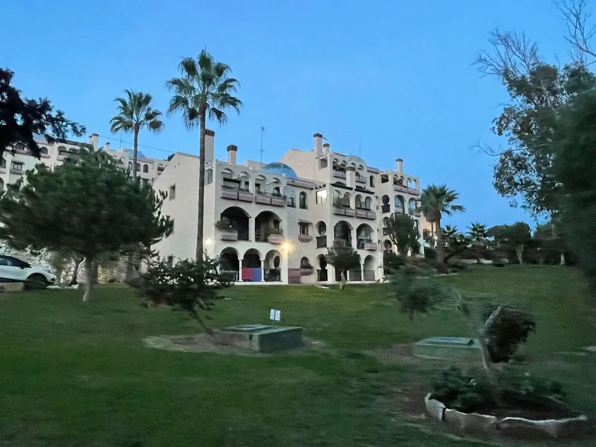 7a7eb7ba-6998-4b78-a3ee-5aa8652faa02