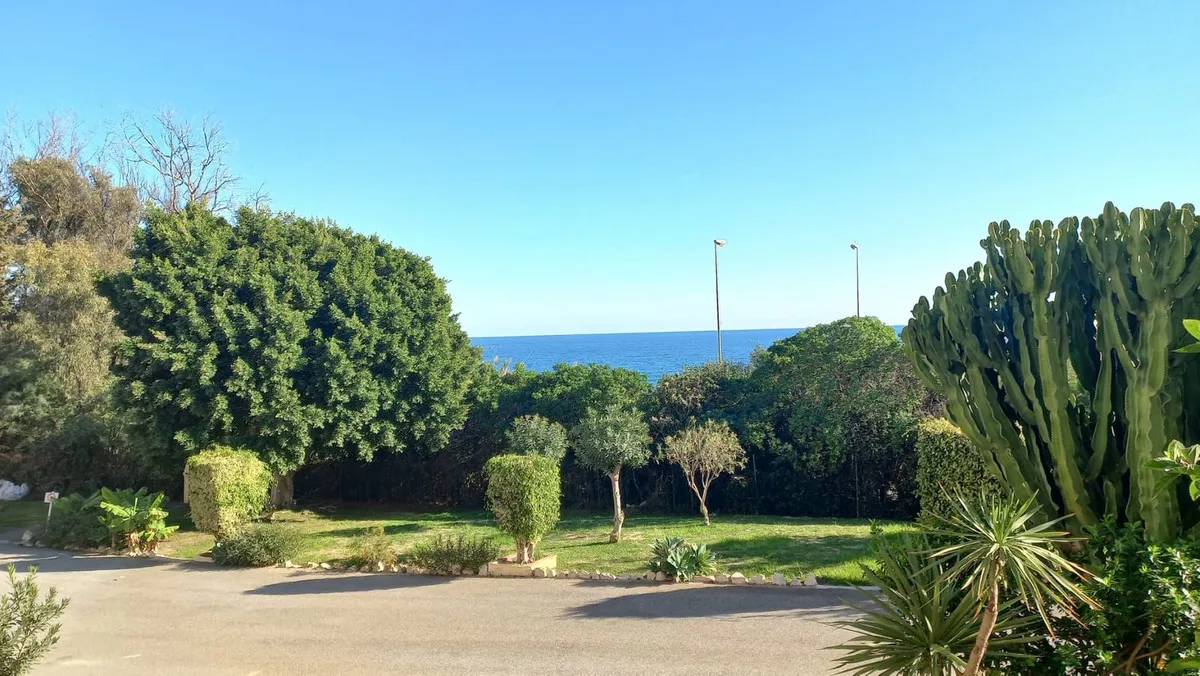 a59830cb-e662-4c34-abfd-1ca5cf99e44e