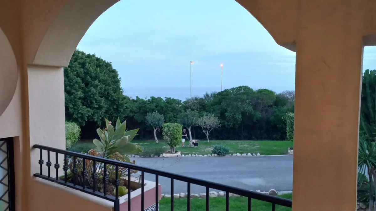 af71f63b-9edc-40a4-876c-f1eb6b669c89