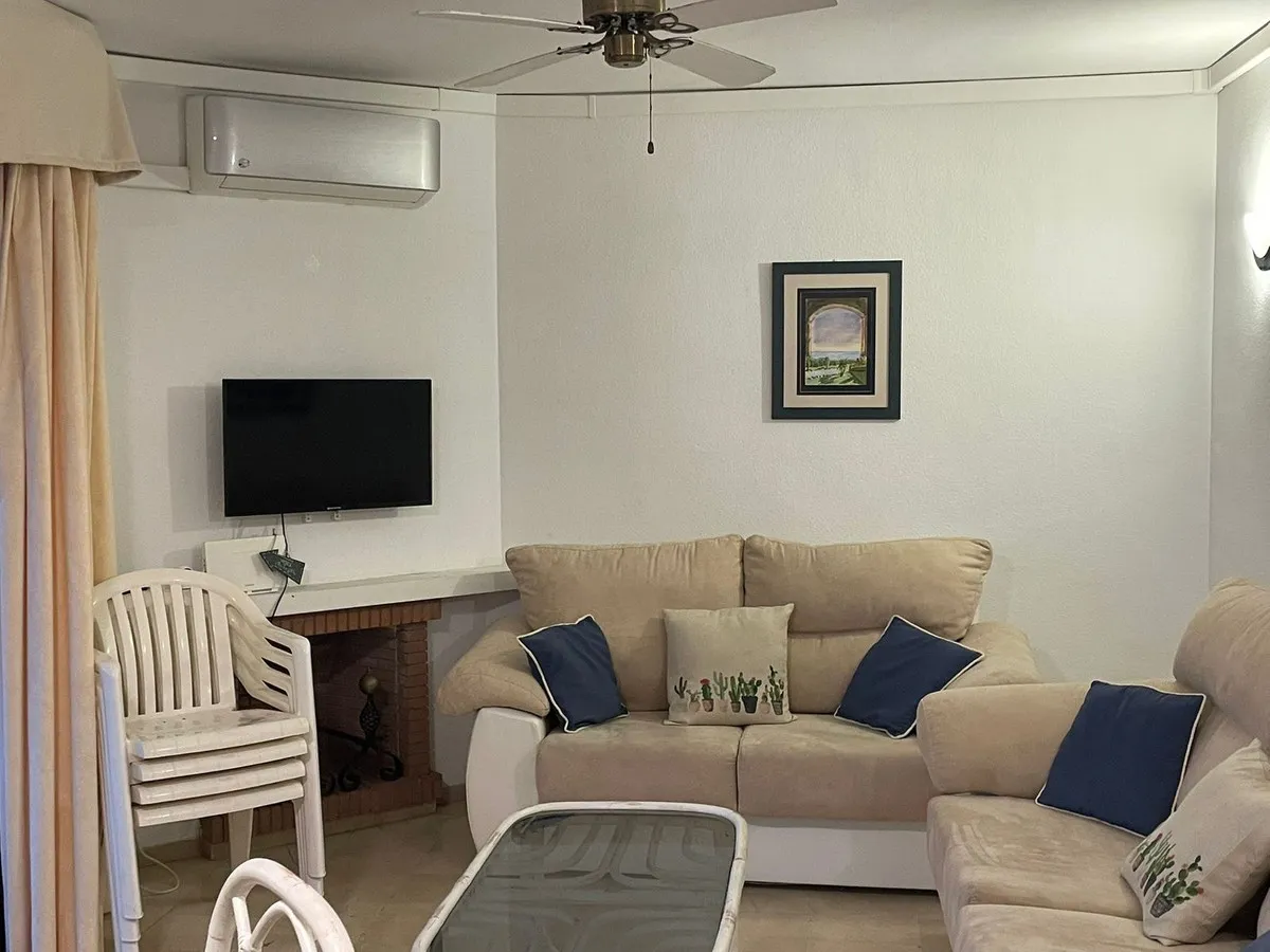 b9a3a40d-825b-4ecc-8733-673c0733dfc6