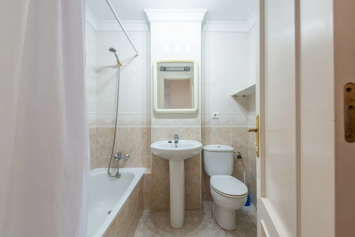 c9d2fe5e-0f5c-44f6-af8f-51edb861cf1b