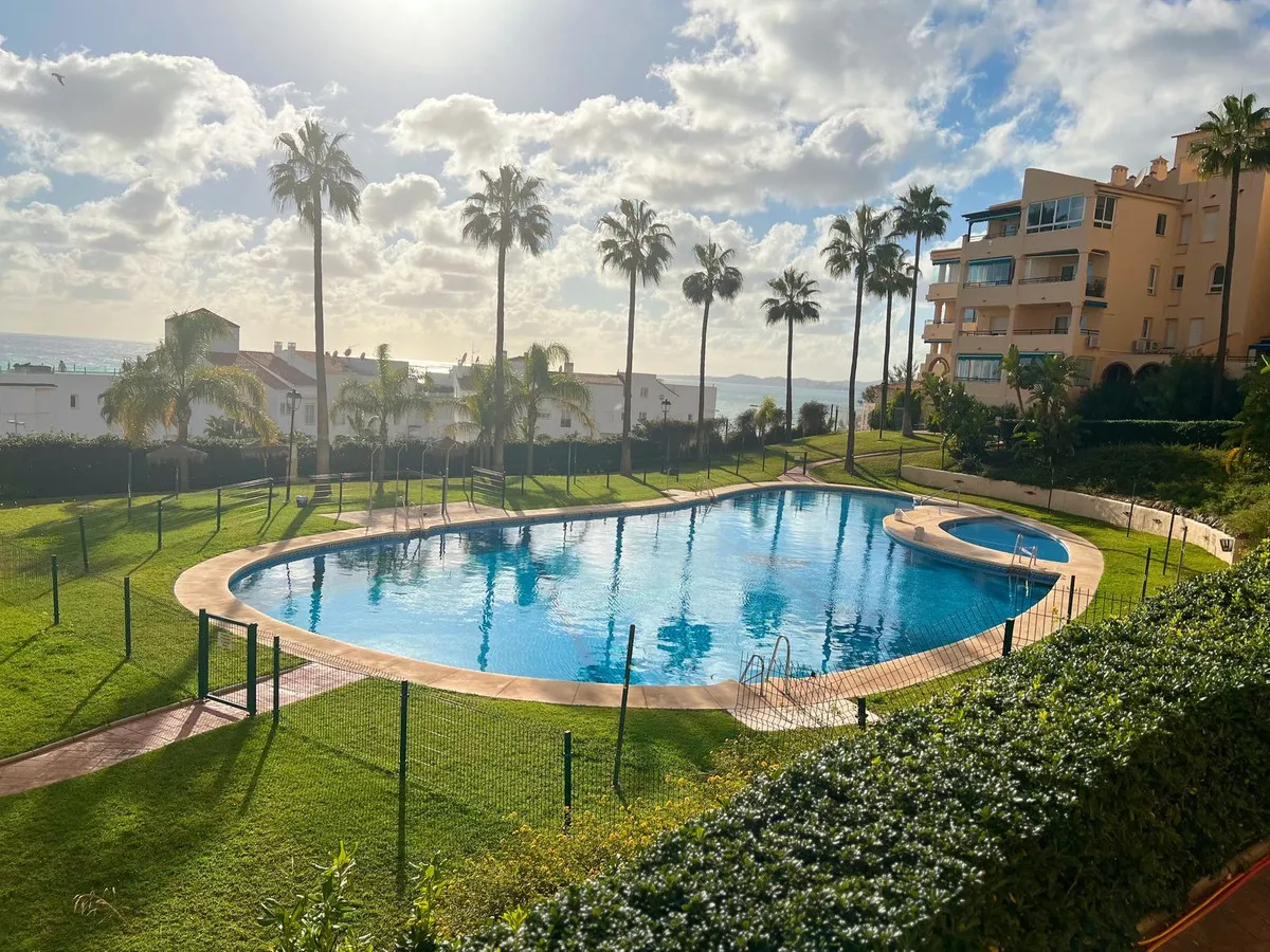 8fd8b6b3-5fc4-4f04-a056-cf40a3758d7c