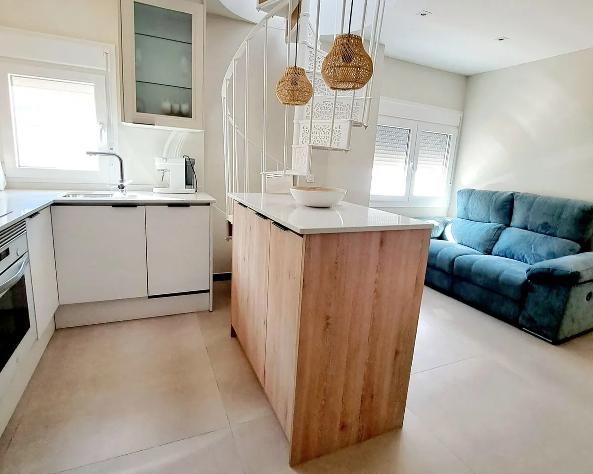 6808d731-5dc2-4fad-9459-f0bc8a00e239