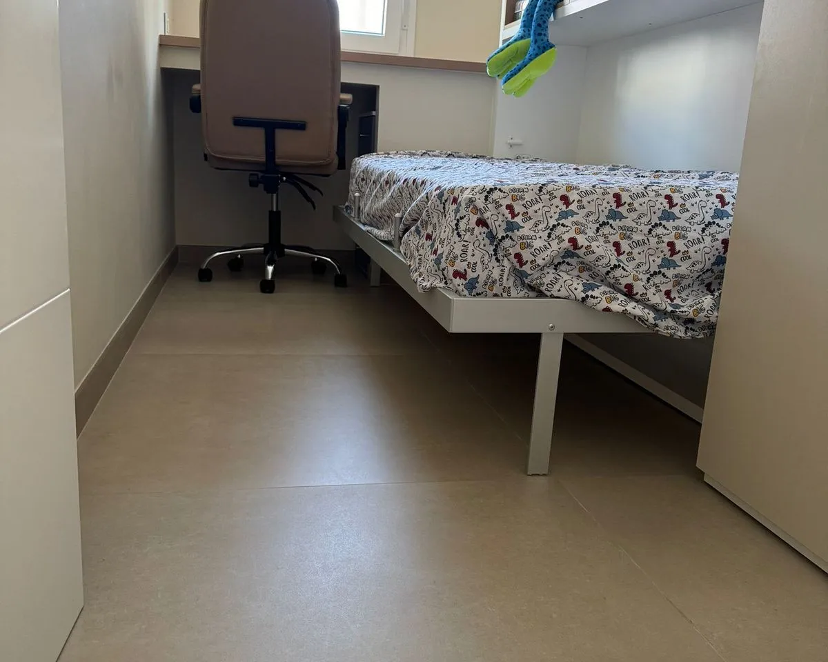 ffc9aad6-5461-4d8c-af44-7df44eb94561