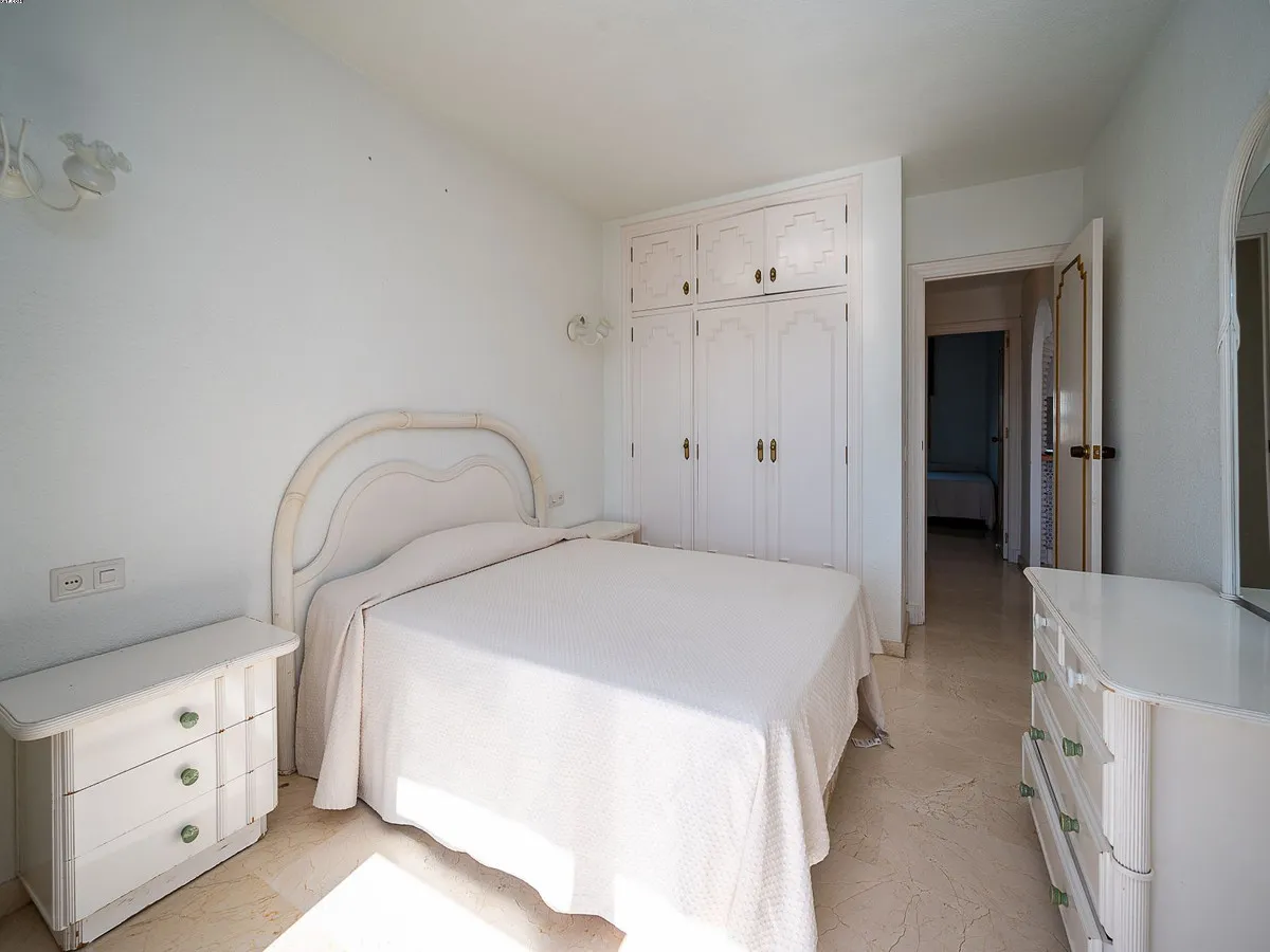 1b9dfdf4-70be-40fb-9dc3-6b9c30de1abc