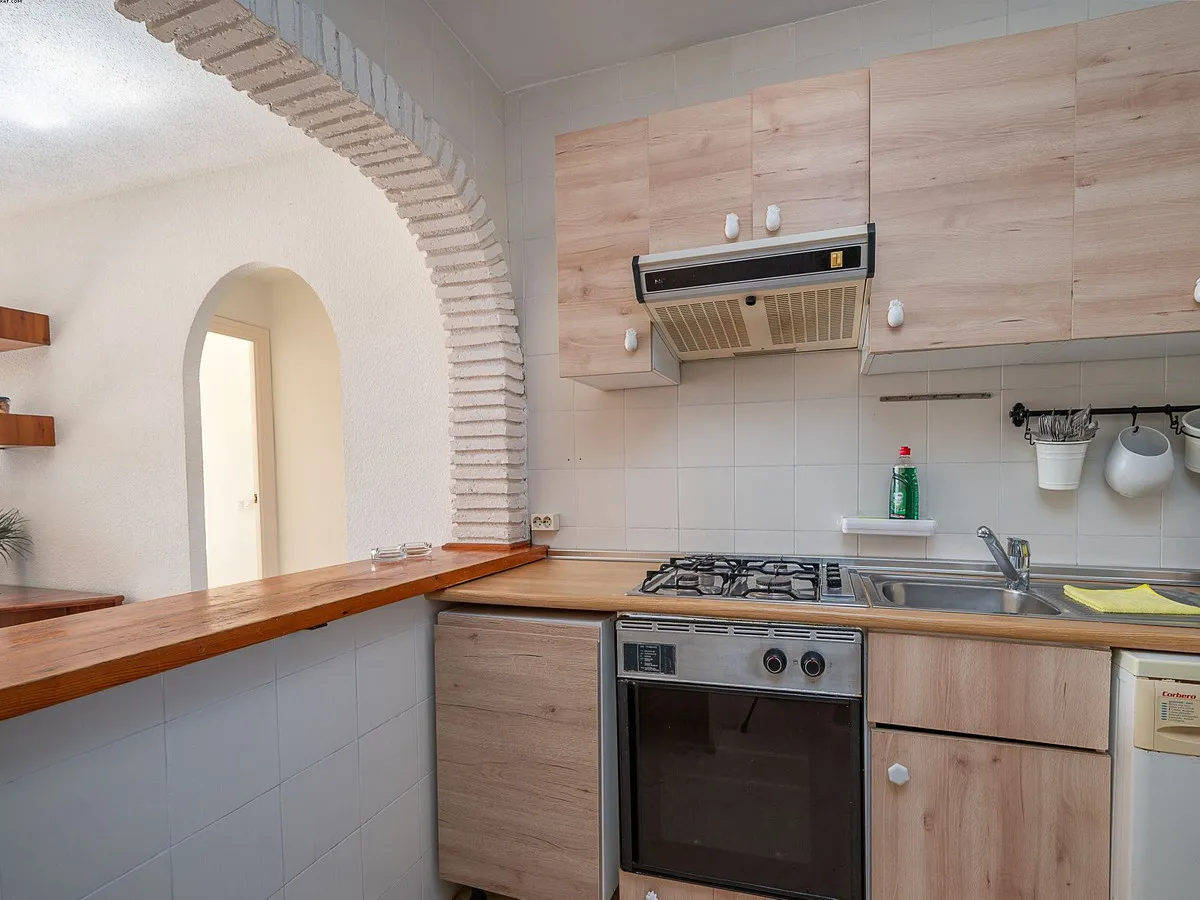 f5b40dff-3e03-407c-ab79-225a528b5b80