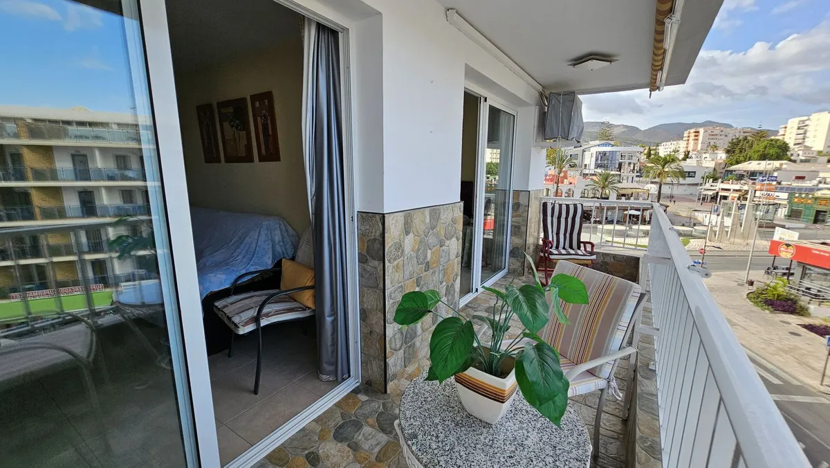 d7699897-b900-49ba-a0b3-20bbf090d4f2