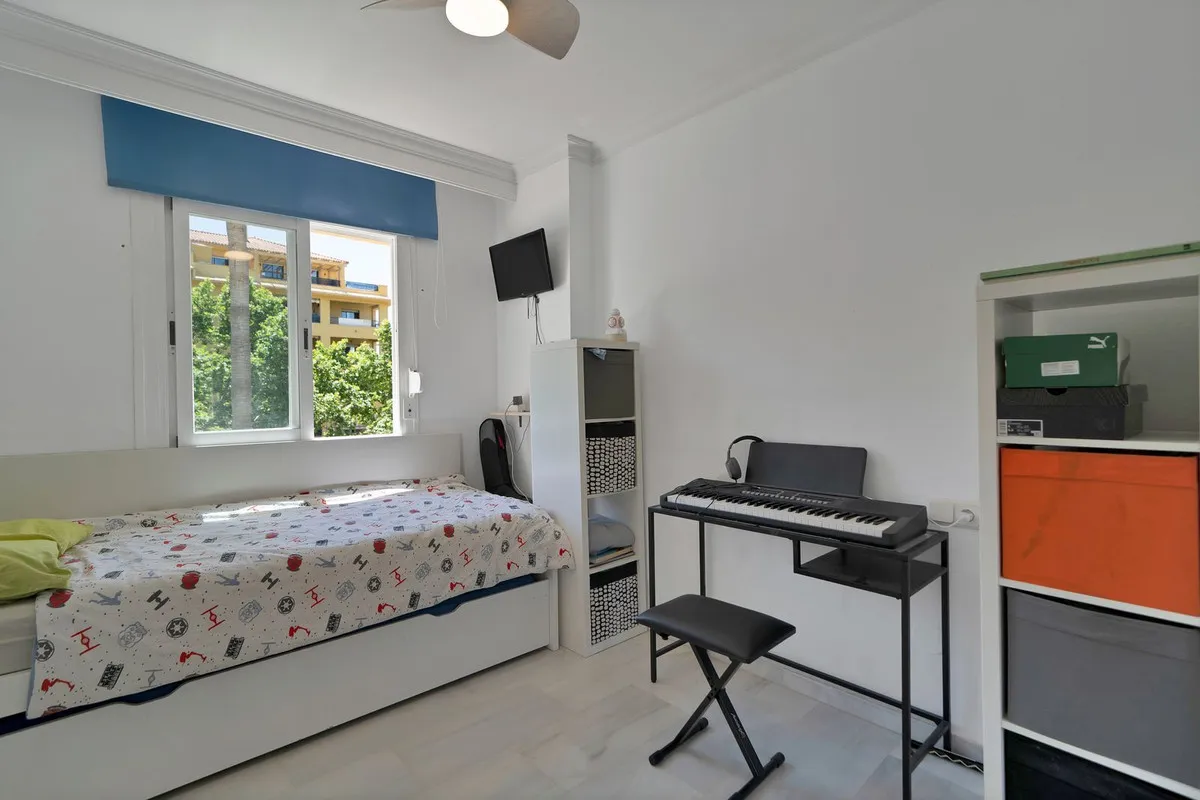 6d55aede-9e4f-4628-b82d-86e191398c92