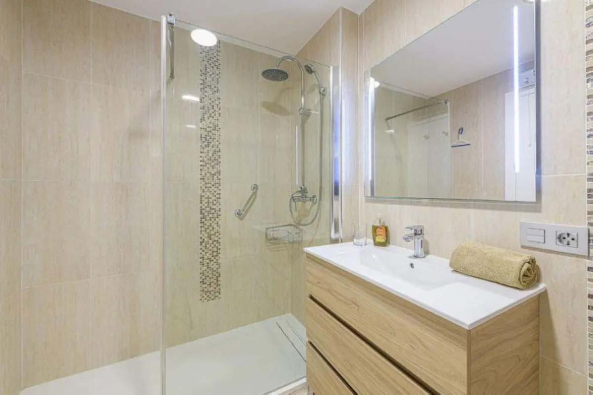 6470fd05-a0f8-453c-aa08-5f57edc739fd