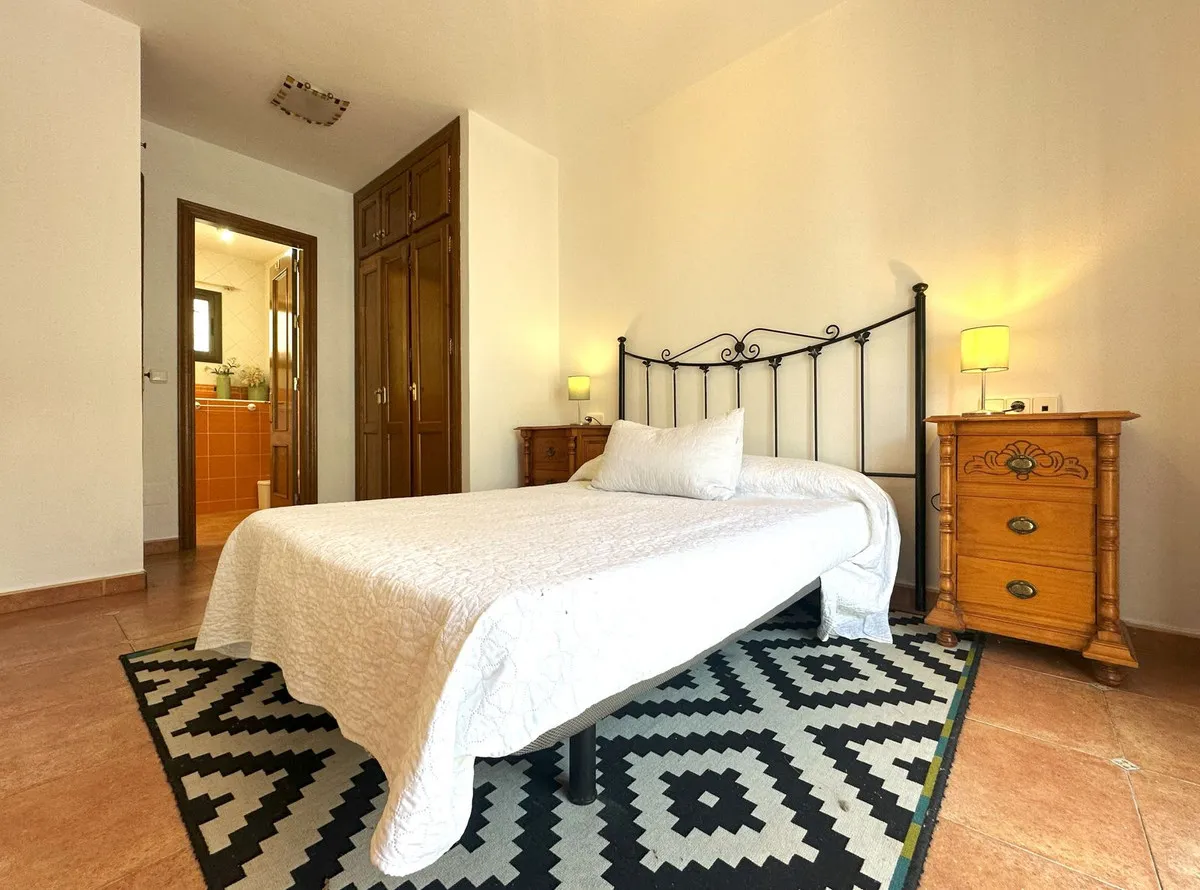 65920707-1ad8-4b90-afcd-eb145e3c7f36