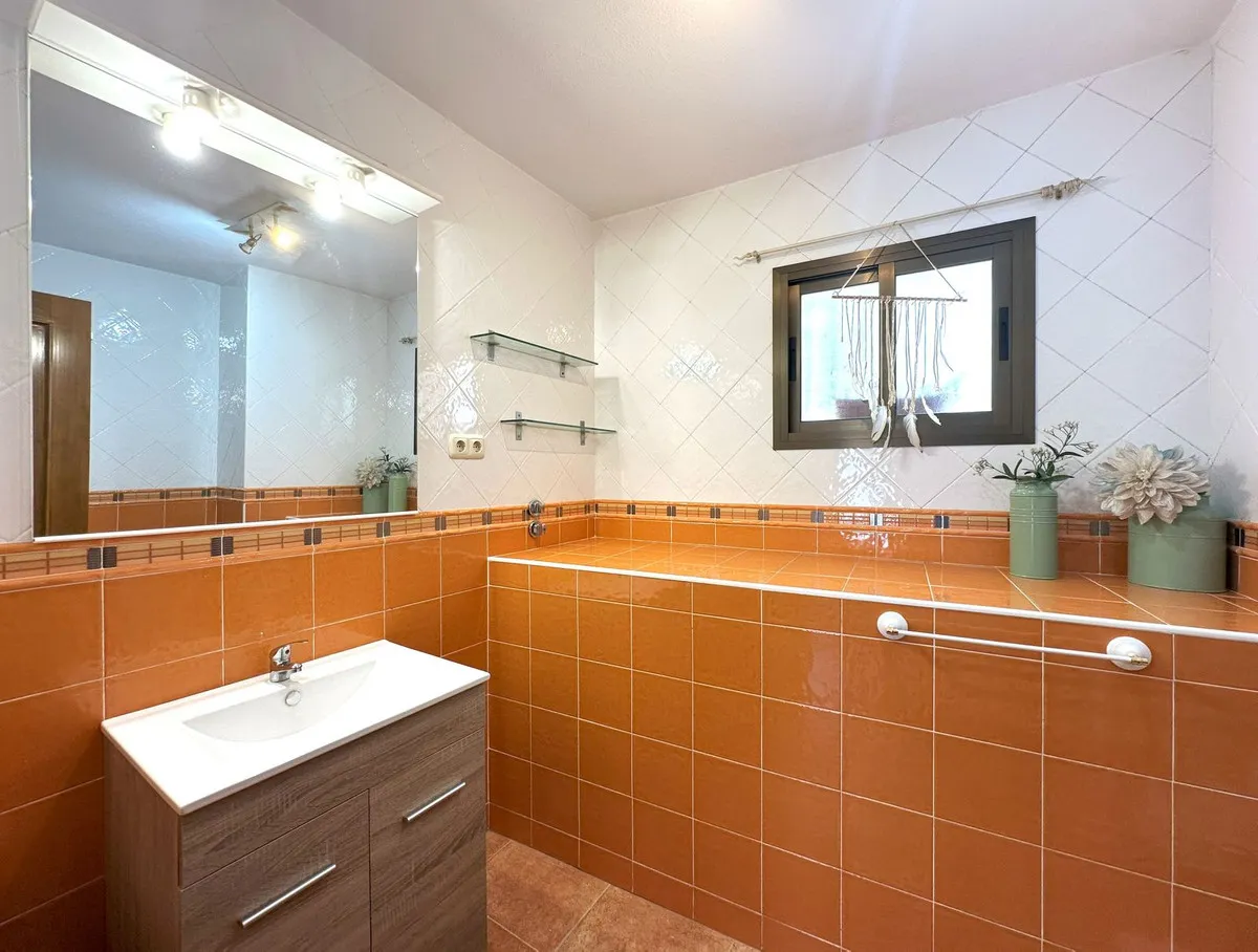 68290b46-991f-43bd-b599-1e2950b2e2e2