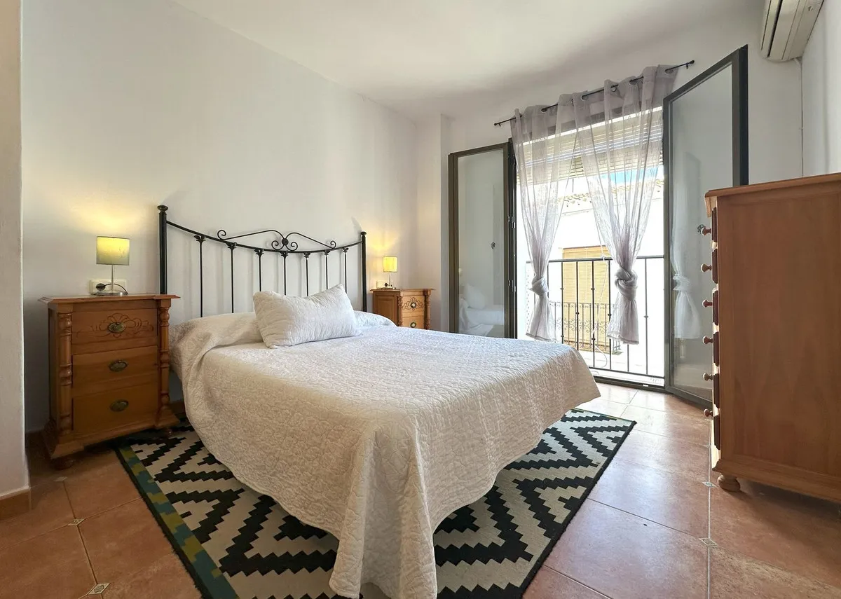 c4247bbe-d7e4-4ed9-afed-bea121e58c05