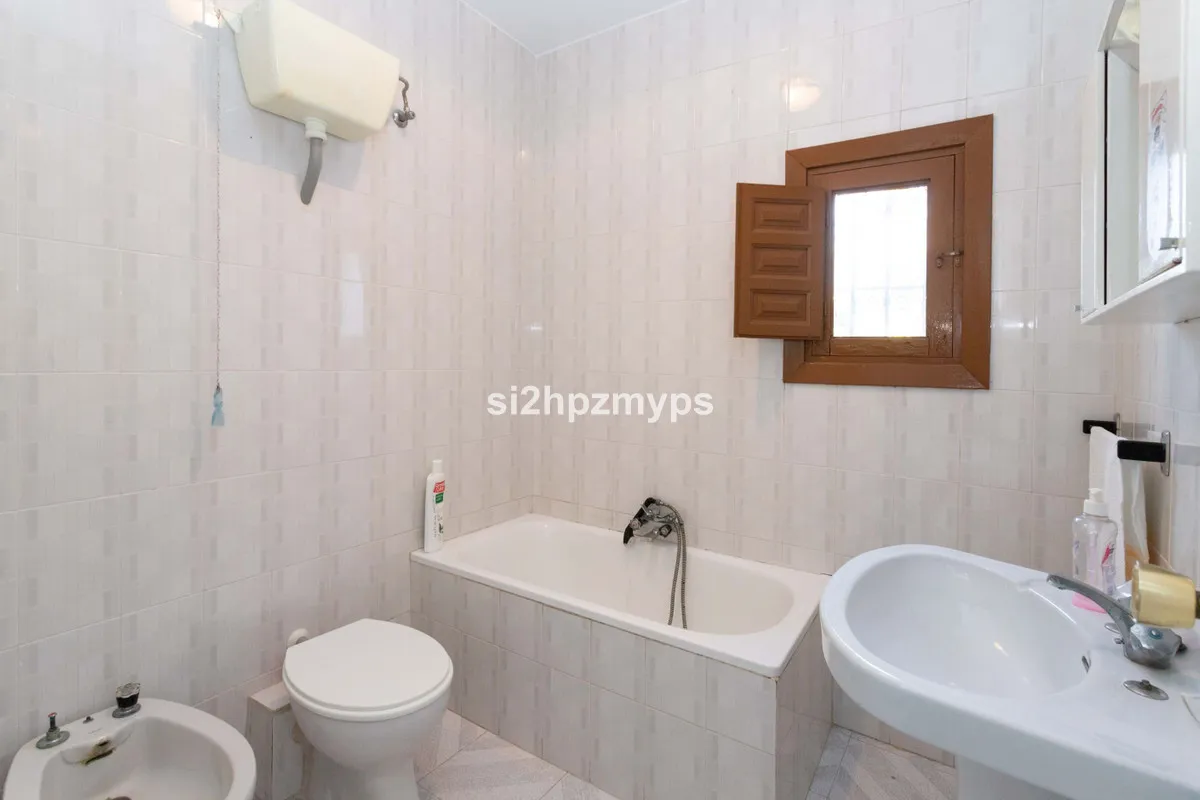 bb7aac6e-eafc-498c-9b56-06bbc256d494