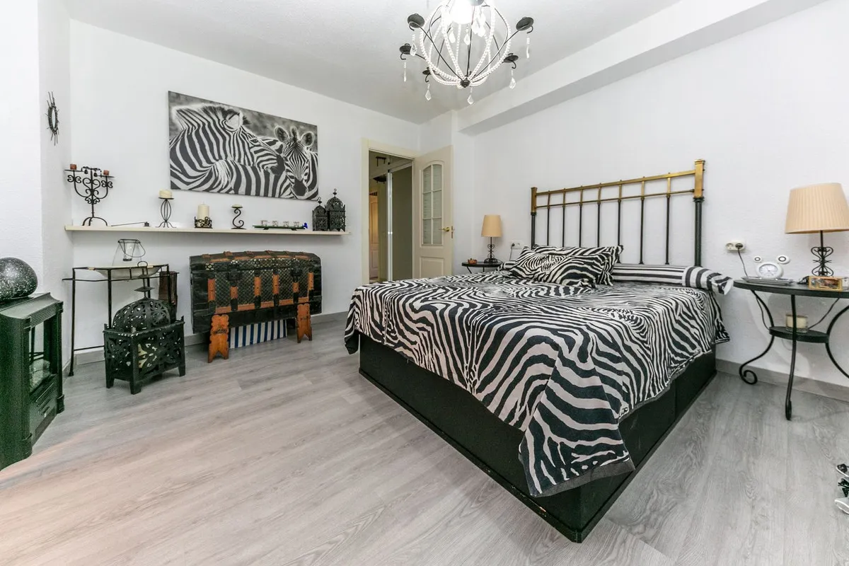 2b387abe-bdb5-495a-9e9e-912fa573fd2a