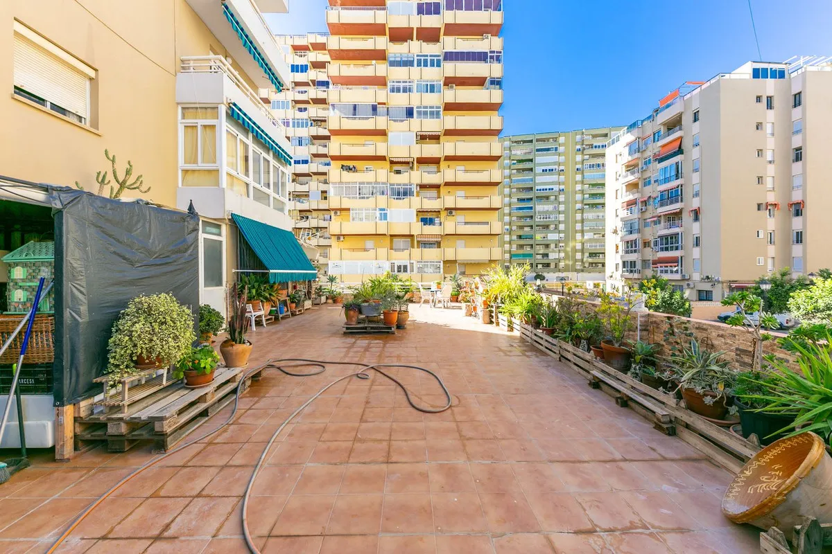 31d9e647-4c54-4823-877b-98f72460bb19