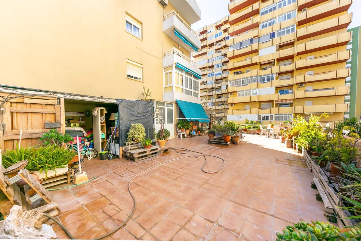 69fe7e7e-b448-4b1b-affd-d9677cdff6c9