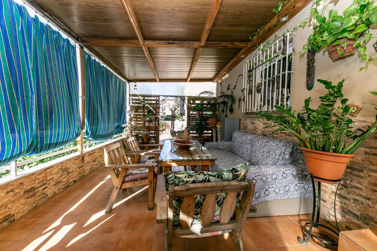 6d4cfe59-b4a9-48dd-9a0d-44a7e357a886