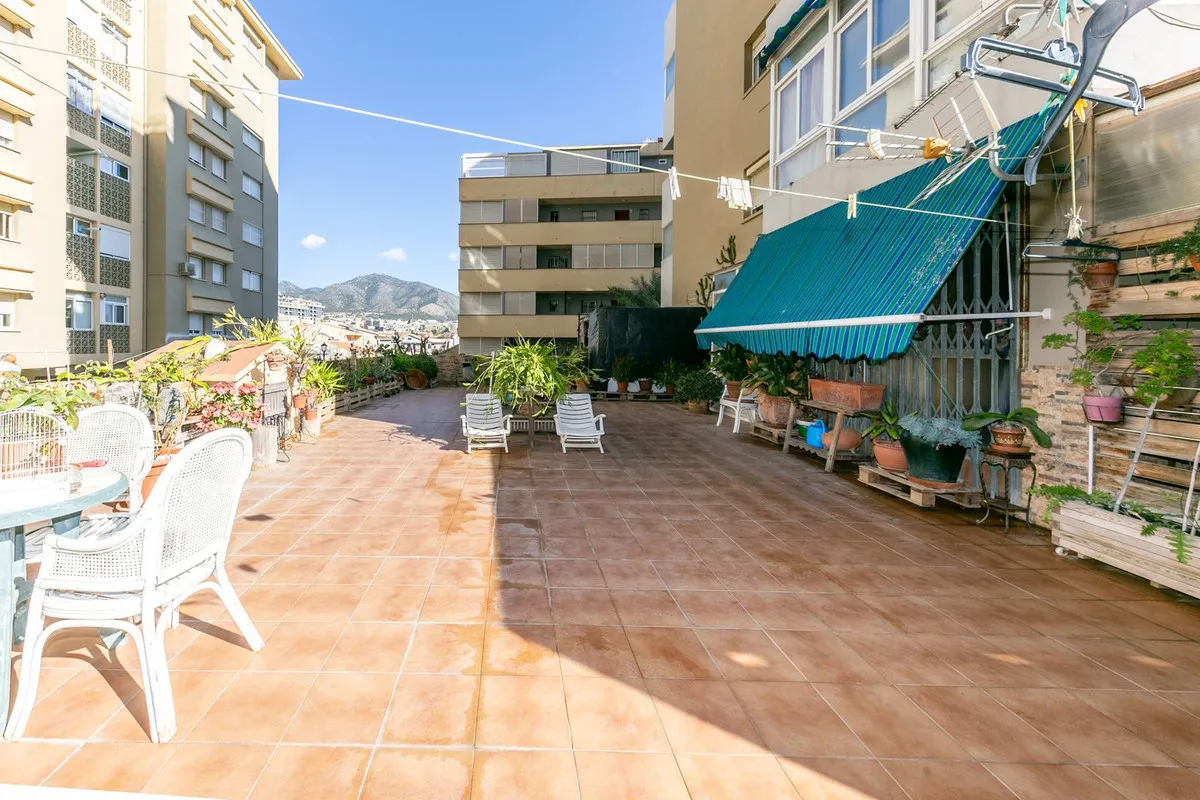 876a96b0-cc4d-42c6-b67f-f01d0817a727