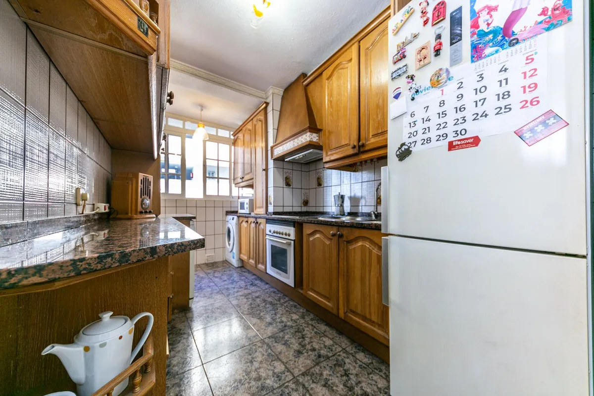 90f87588-5c07-48c1-998c-80a76943aa4d