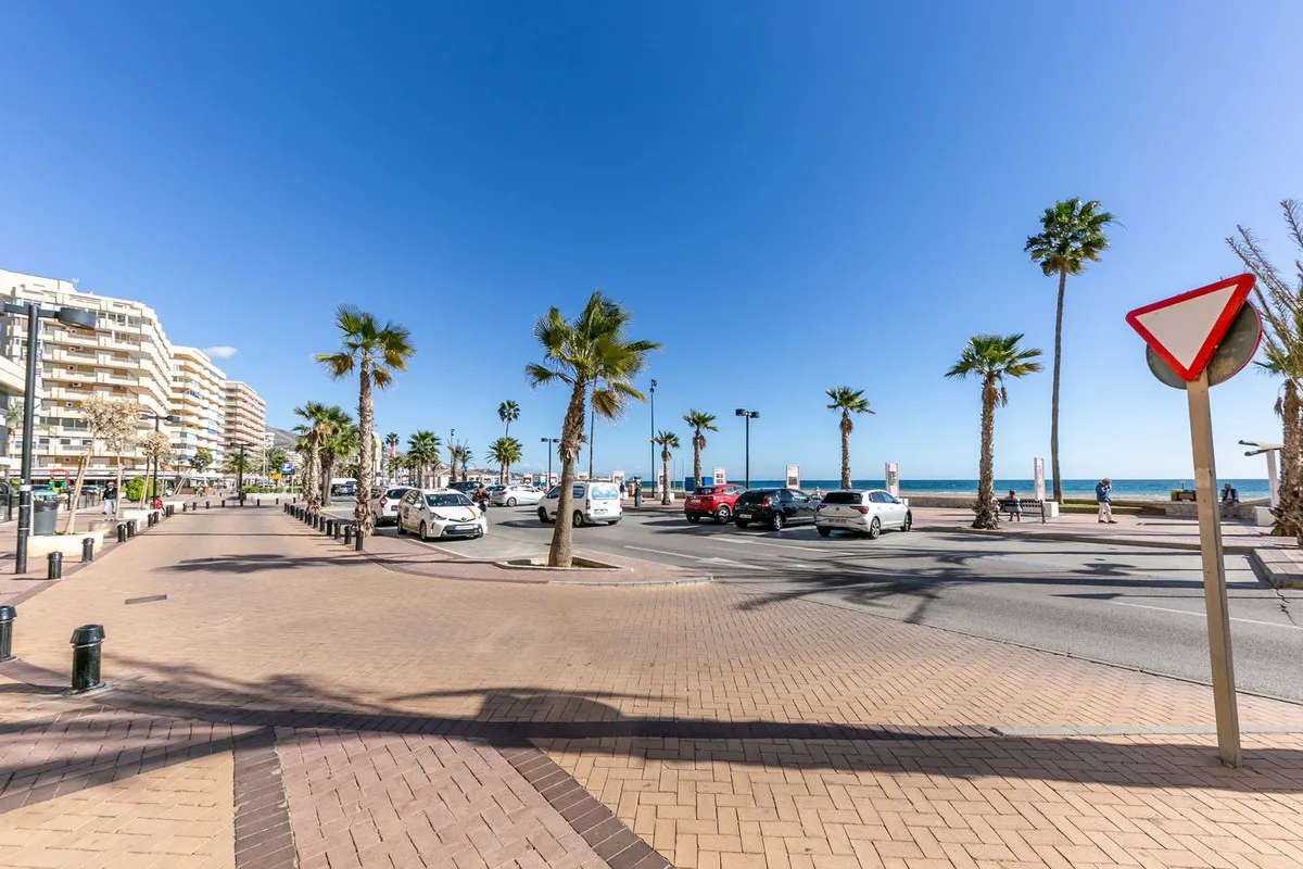 a682c6cf-8aec-49d1-a8e9-885ae7d51719