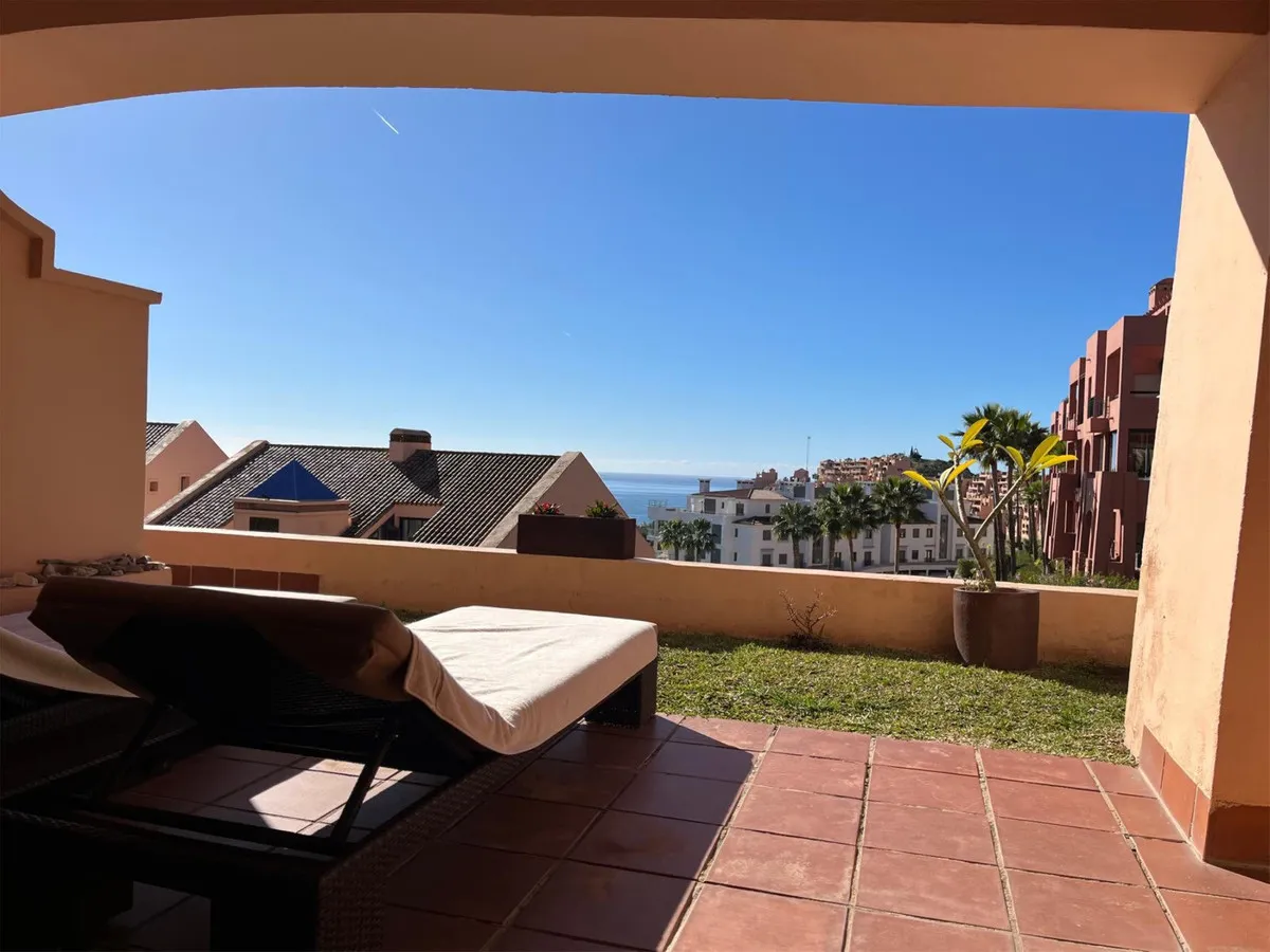 1c25ff7f-c529-45a2-bbeb-ec04977eb3aa