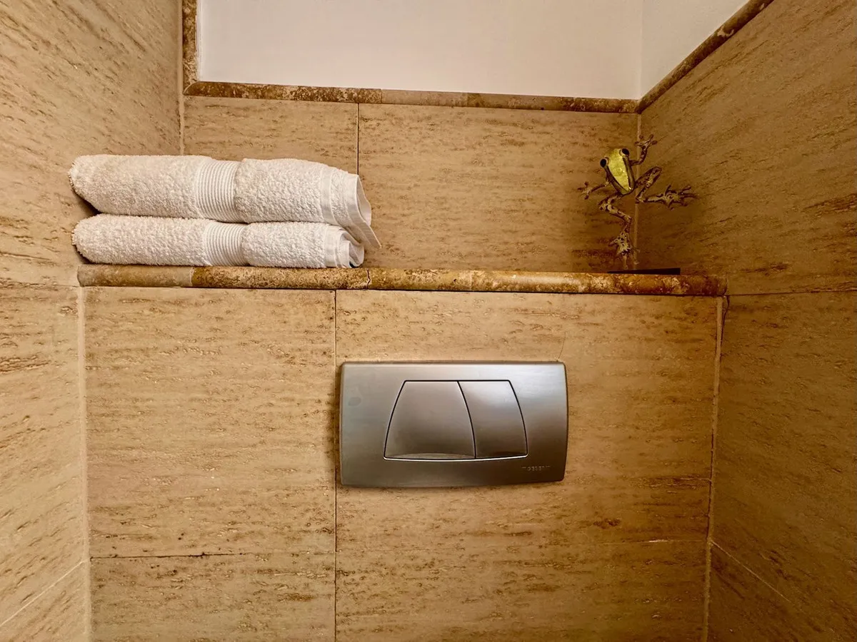 4bee5e04-af07-45af-a535-2a51d500476c