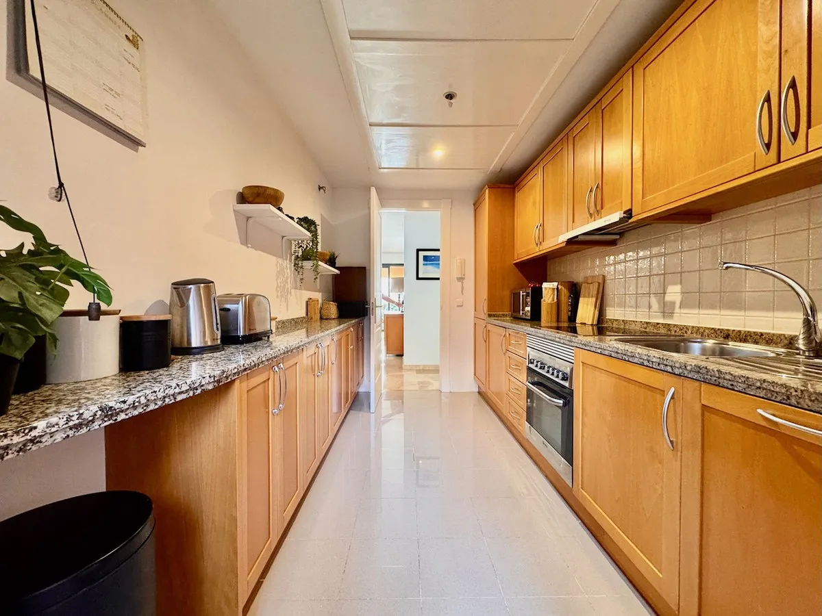 7649310e-009d-49b9-b5e3-bd591f534e74