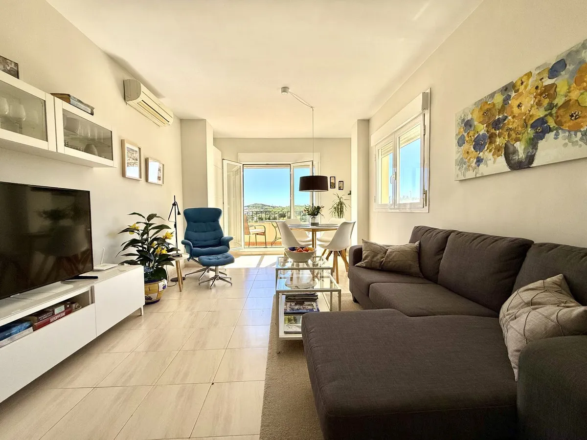 5dacc22f-7dc1-41e0-b4f5-534e21801ab3