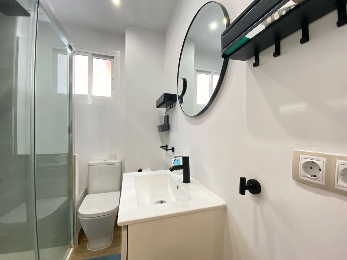 6b3b9144-5b21-4b87-9454-40a57cd1ecee