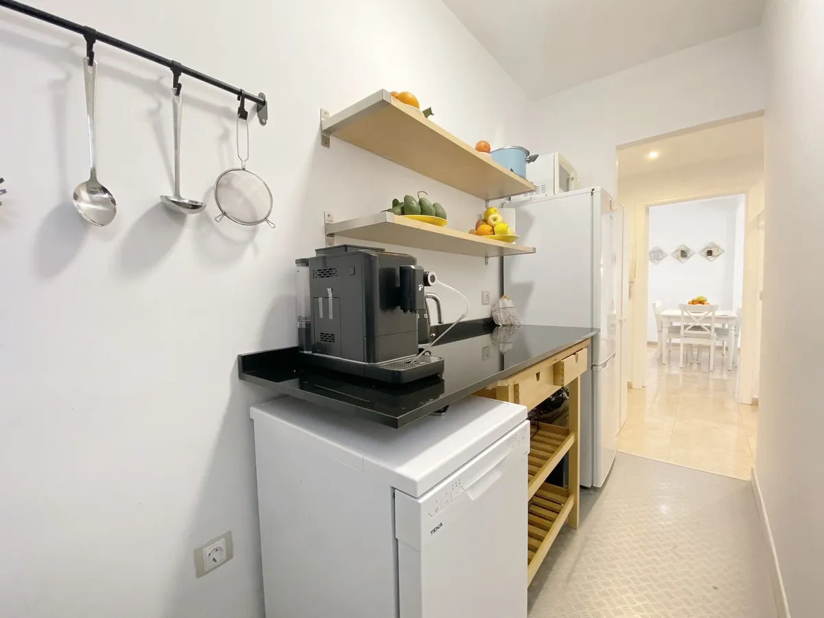 703999fb-b3e8-4078-9ed4-33d712f8d240