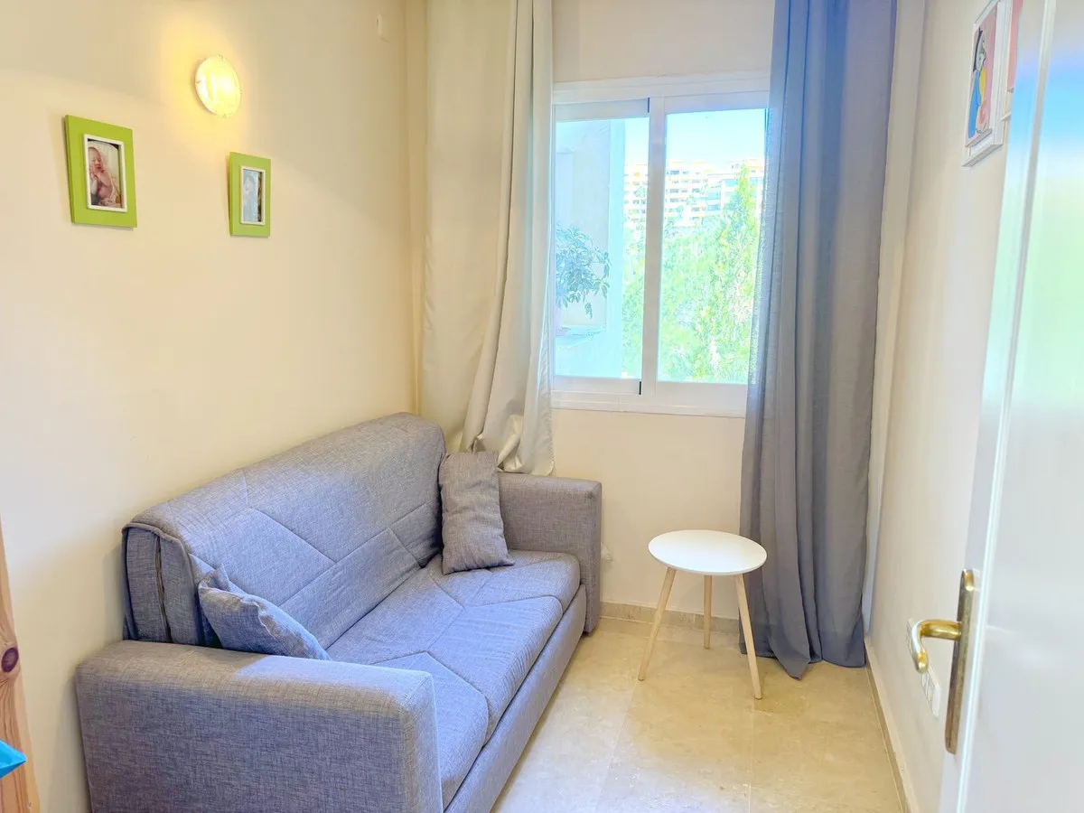 51cefef7-baa1-4df2-bbd0-b6c1241056f5