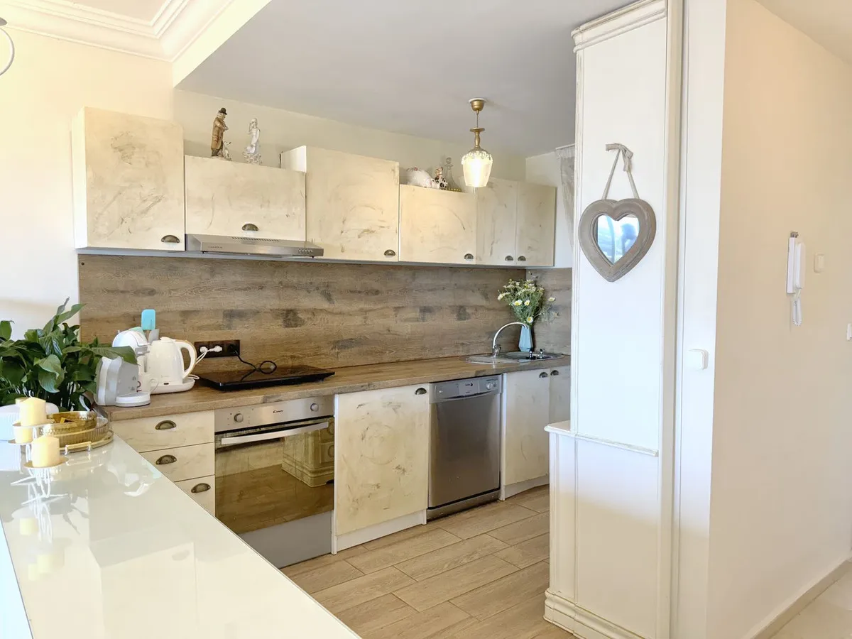 65a141cc-97e2-418d-8427-6b85b6b0826c