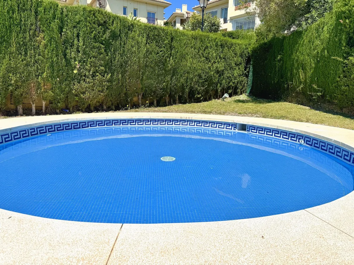 a470c4bb-4104-460f-88a8-faca678585e3