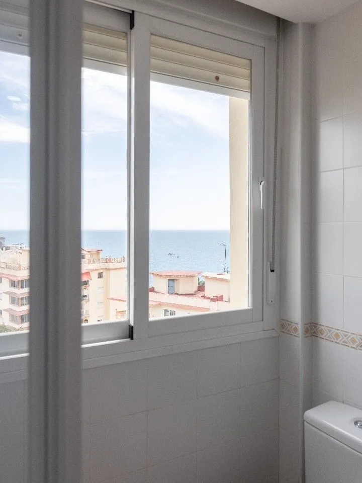 d61fee68-16c7-4973-81e4-852aed45a3ec