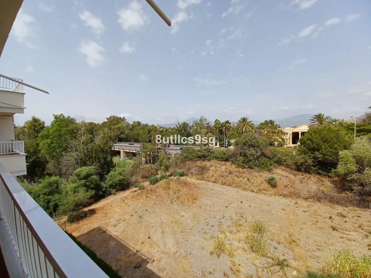 7a2dcf8b-a5b9-4a83-9618-d6e4fefd30e3