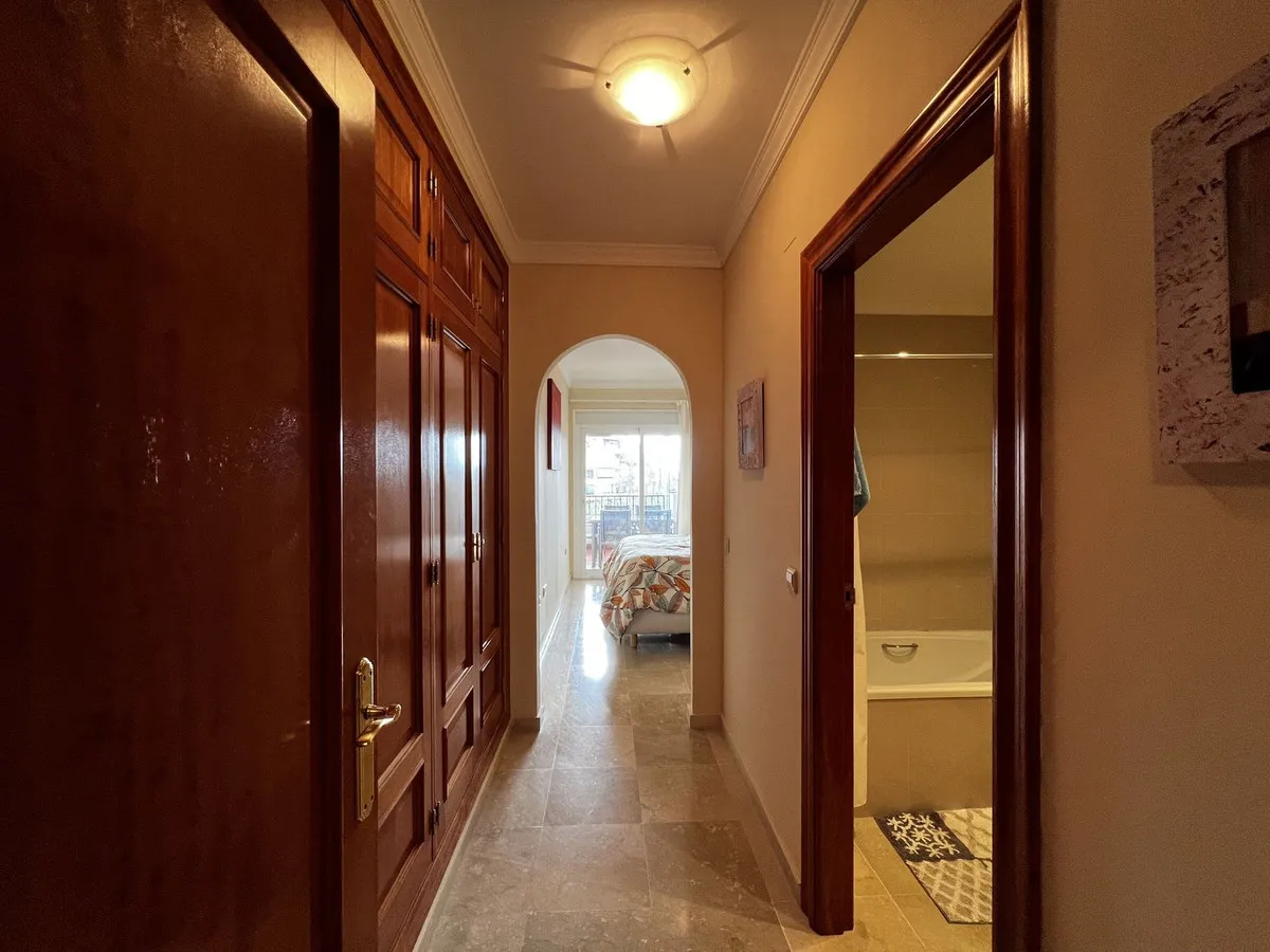 15a2ecaf-01c7-4892-944c-77d8a0834c31