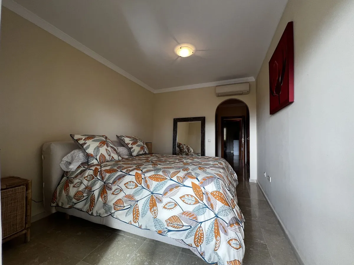 1d0c63f9-a73e-4f3e-ab93-b9813306b4ef