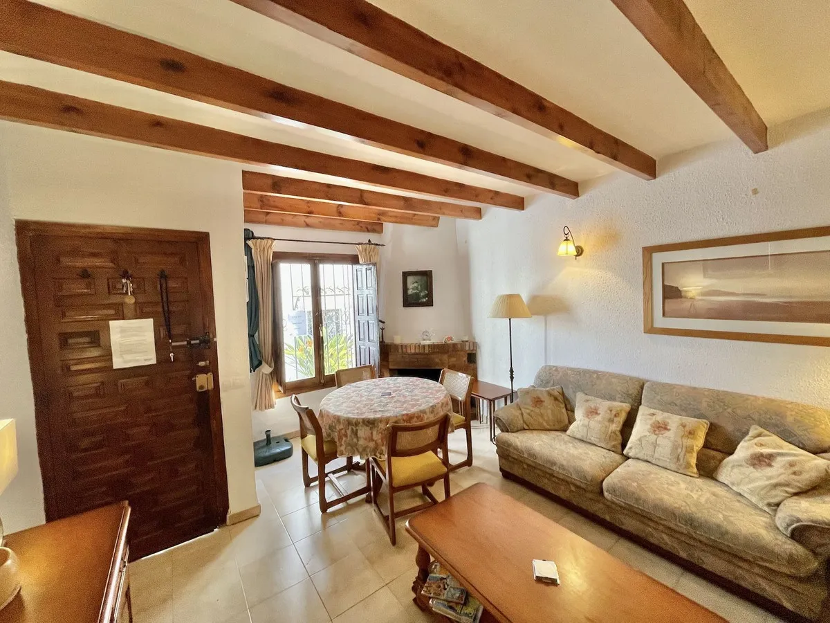 9c22f7d4-b1bc-44c5-87b1-0adfa4c5da48