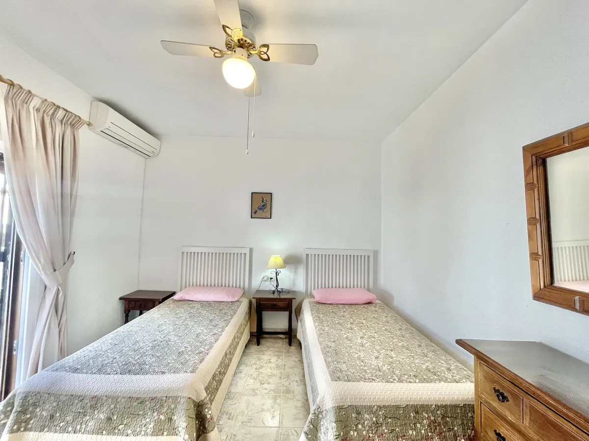 b04f7666-2c74-4398-998e-e8eef1fe1f5b