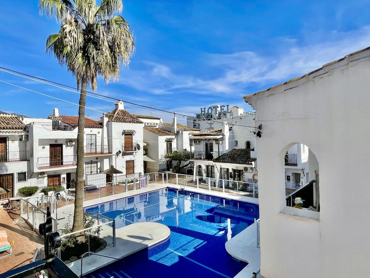 f8e4a56d-3682-4d42-9828-0c1edd388efa