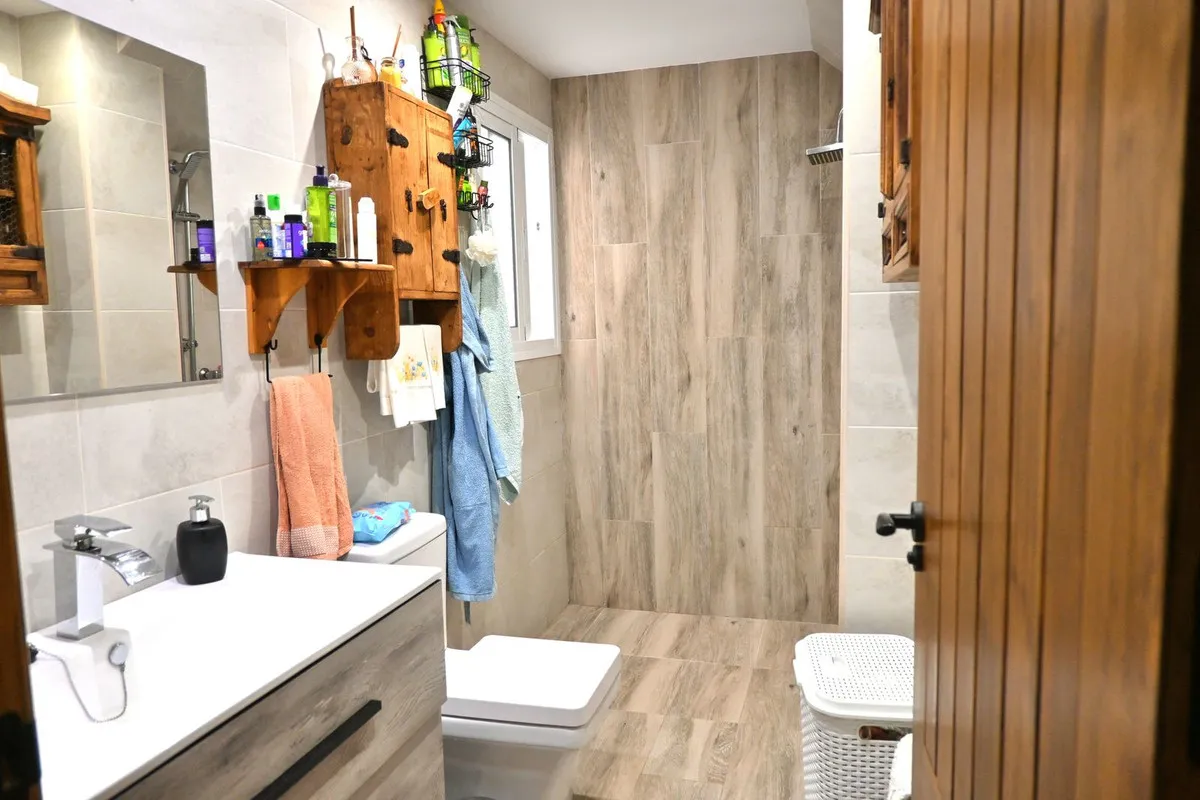 c6af7f79-f55a-4a05-ba2a-00cc47c17dc3