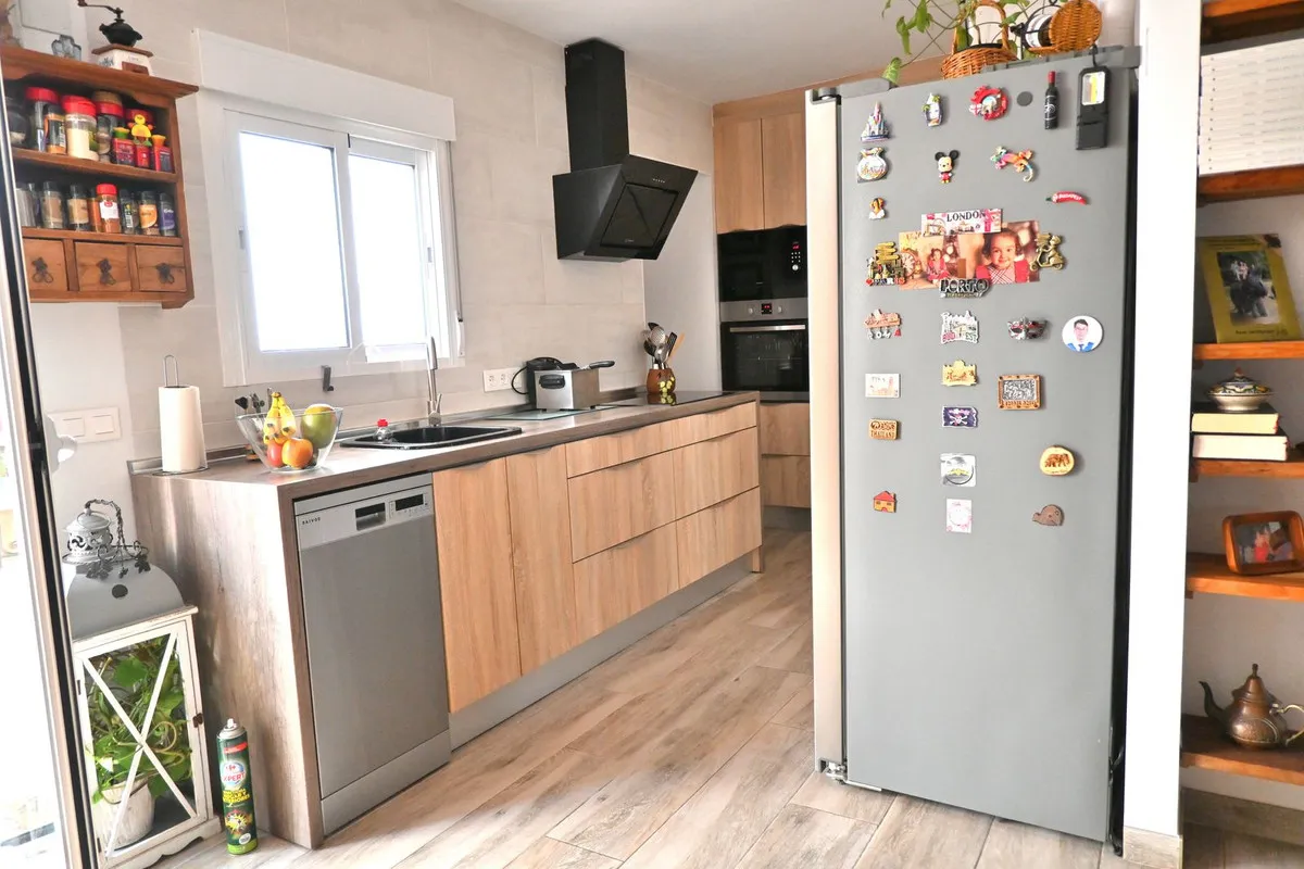 ca2cacd3-0f2d-4428-8c66-a0775a21a956