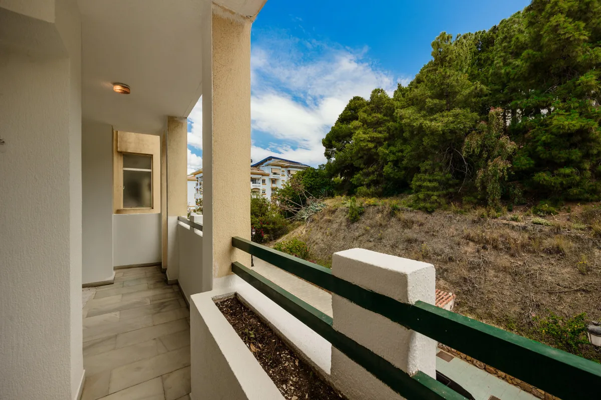 fb693ade-b4bd-4cee-b0a8-e9118e6cd7b7